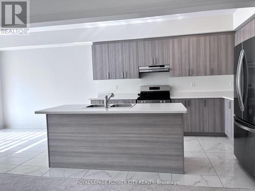 184 Elliot Avenue W, Centre Wellington, ON - Indoor Photo Showing Kitchen With Double Sink