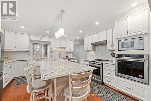 369 Road 7051, Frontenac Islands (The Islands), ON - Indoor Photo Showing Kitchen With Upgraded Kitchen