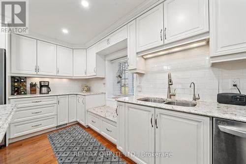 369 Road 7051, Frontenac Islands (The Islands), ON - Indoor Photo Showing Kitchen With Double Sink With Upgraded Kitchen