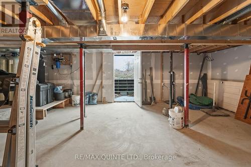 369 Road 7051, Frontenac Islands (The Islands), ON - Indoor Photo Showing Basement