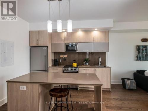 1308 - 255 Bay Street, Ottawa, ON - Indoor Photo Showing Kitchen With Stainless Steel Kitchen With Upgraded Kitchen