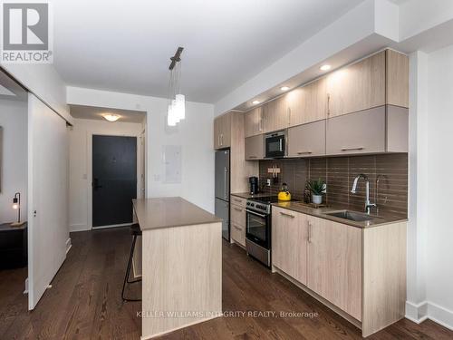 1308 - 255 Bay Street, Ottawa, ON - Indoor Photo Showing Kitchen