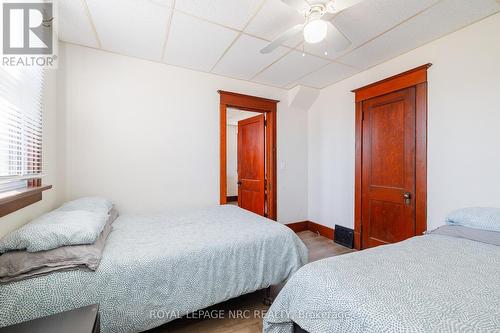 6145 Main Street, Niagara Falls (216 - Dorchester), ON - Indoor Photo Showing Bedroom