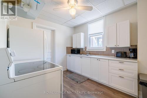 6145 Main Street, Niagara Falls (216 - Dorchester), ON - Indoor Photo Showing Laundry Room