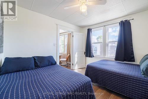 6145 Main Street, Niagara Falls (216 - Dorchester), ON - Indoor Photo Showing Bedroom