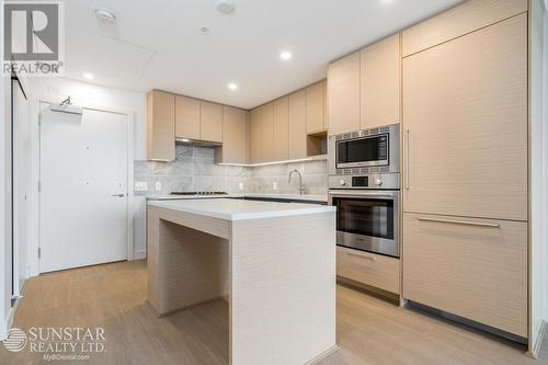 306 8888 Osler Street, Vancouver, BC - Indoor Photo Showing Kitchen With Upgraded Kitchen