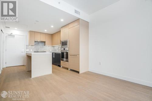 306 8888 Osler Street, Vancouver, BC - Indoor Photo Showing Kitchen