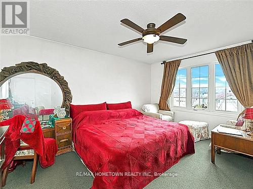 16 Regency Place, Brockville, ON - Indoor Photo Showing Bedroom