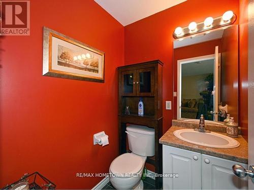 16 Regency Place, Brockville, ON - Indoor Photo Showing Bathroom