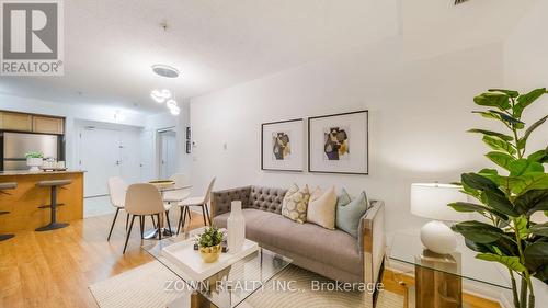 221 - 60 Mendelssohn Street, Toronto, ON - Indoor Photo Showing Living Room