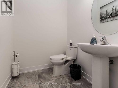 200 Coronation Road, Whitby, ON - Indoor Photo Showing Bathroom