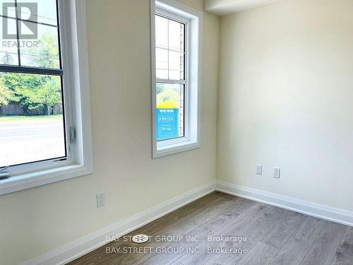 9560 Keele Street, Vaughan, ON - Indoor Photo Showing Other Room