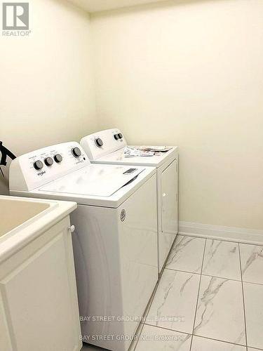 9560 Keele Street, Vaughan, ON - Indoor Photo Showing Laundry Room