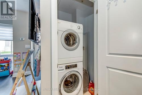 118 - 24 Woodstream Boulevard, Vaughan, ON - Indoor Photo Showing Laundry Room