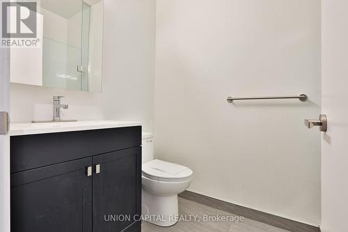 702E - 8868 Yonge Street, Richmond Hill, ON - Indoor Photo Showing Bathroom