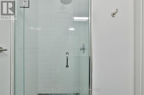 702E - 8868 Yonge Street, Richmond Hill, ON - Indoor Photo Showing Bathroom