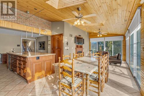 55 Hillside Avenue, Vaughan, ON - Indoor Photo Showing Dining Room