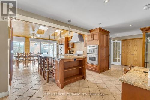 55 Hillside Avenue, Vaughan, ON - Indoor Photo Showing Kitchen