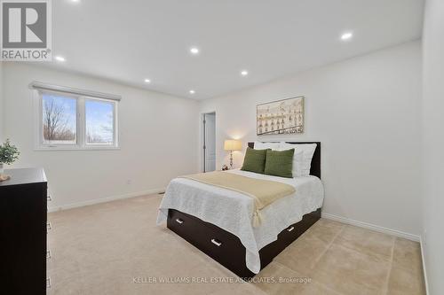 3543 Trelawny Circle, Mississauga, ON - Indoor Photo Showing Bedroom