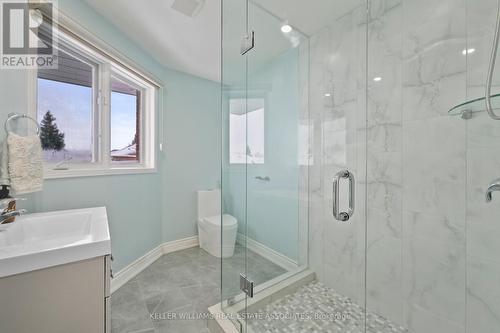 3543 Trelawny Circle, Mississauga, ON - Indoor Photo Showing Bathroom