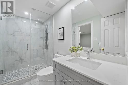 3543 Trelawny Circle, Mississauga, ON - Indoor Photo Showing Bathroom