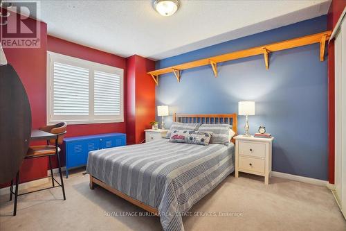 5160 Ridgewell Road E, Burlington, ON - Indoor Photo Showing Bedroom