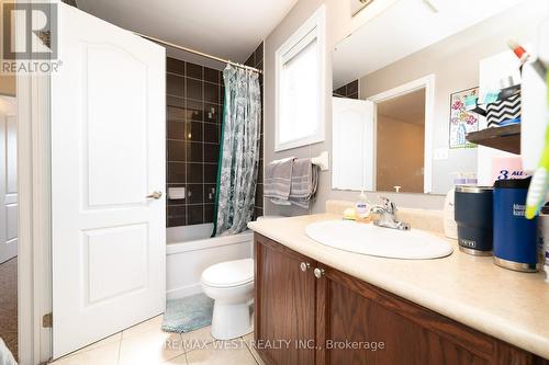 57 - 25 Southwoods Crescent, Barrie, ON - Indoor Photo Showing Bathroom