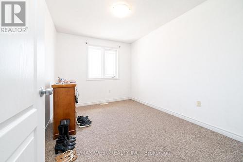 57 - 25 Southwoods Crescent, Barrie, ON - Indoor Photo Showing Other Room