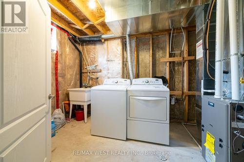 57 - 25 Southwoods Crescent, Barrie, ON - Indoor Photo Showing Laundry Room