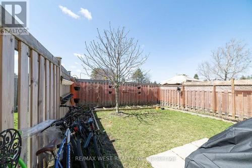 57 - 25 Southwoods Crescent, Barrie, ON - Outdoor