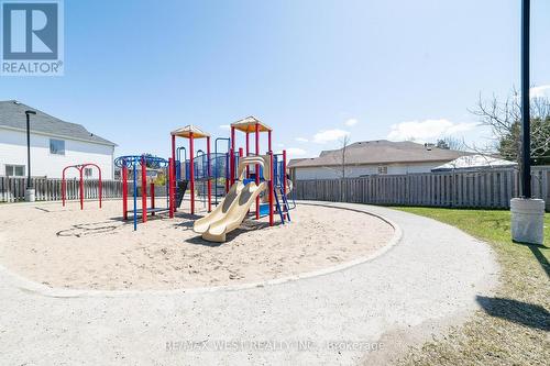 57 - 25 Southwoods Crescent, Barrie, ON - Outdoor