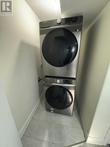 16 Maynada Road, Brampton, ON - Indoor Photo Showing Laundry Room