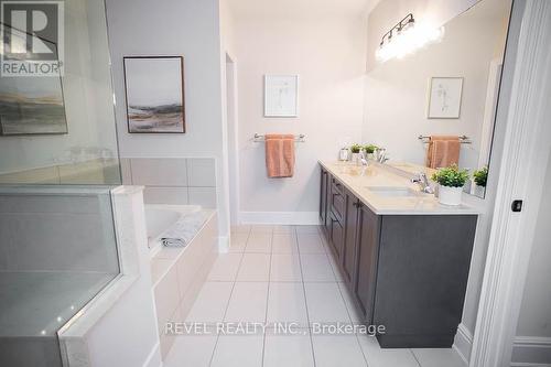 22 Wilmot Road, Brantford, ON - Indoor Photo Showing Bathroom