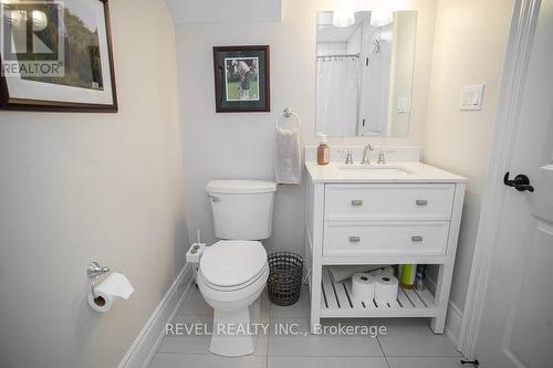 22 Wilmot Road, Brantford, ON - Indoor Photo Showing Bathroom