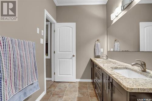 3 Iron Bridge Terrace, Moose Jaw, SK - Indoor Photo Showing Bathroom