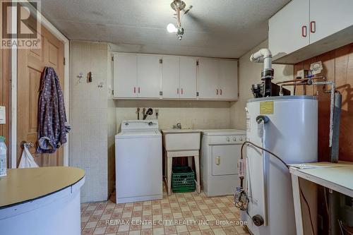 20 Second Street, Norfolk (Delhi), ON - Indoor Photo Showing Laundry Room