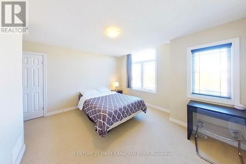 479 Blackacres Boulevard, London, ON - Indoor Photo Showing Bedroom