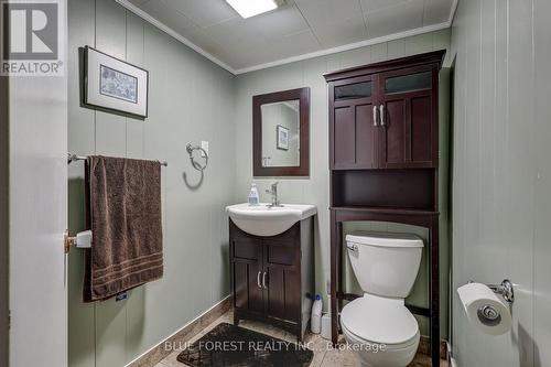 157 Victoria Street N, Woodstock (Woodstock - North), ON - Indoor Photo Showing Bathroom