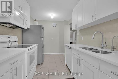 36 Greenboro Crescent, Ottawa, ON - Indoor Photo Showing Kitchen With Double Sink