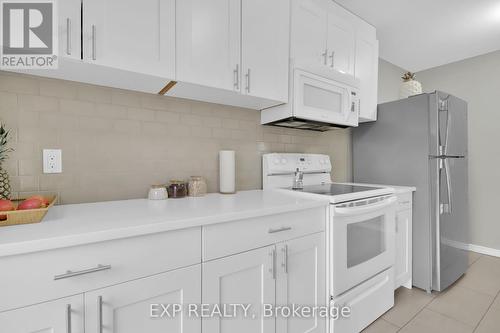 36 Greenboro Crescent, Ottawa, ON - Indoor Photo Showing Kitchen