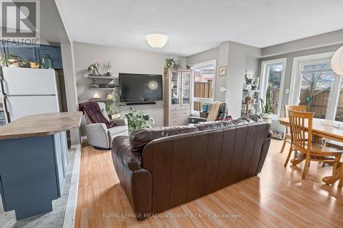 17 Emslie Street, Halton Hills, ON - Indoor Photo Showing Living Room