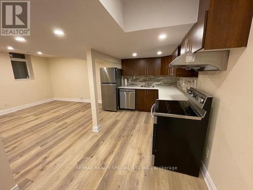 Lower - 5442 Tasha Drive, Mississauga, ON - Indoor Photo Showing Kitchen