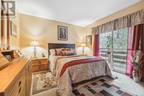 171 Old Ancaster Road, Hamilton, ON - Indoor Photo Showing Bedroom