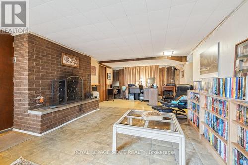 171 Old Ancaster Road, Hamilton, ON - Indoor Photo Showing Other Room With Fireplace