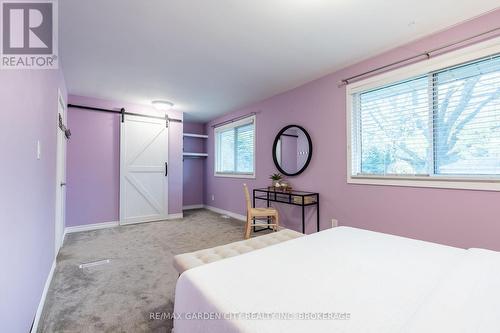 29 Southdale Drive, St. Catharines (442 - Vine/Linwell), ON - Indoor Photo Showing Bedroom