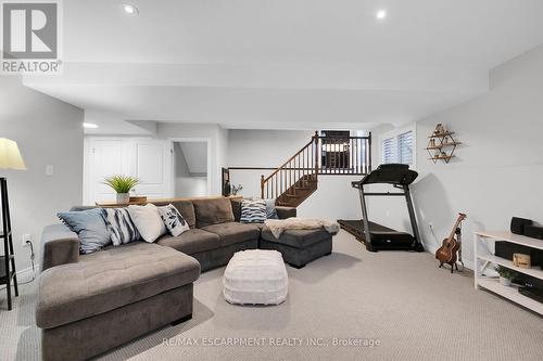 5817 Ironwood Street, Niagara Falls, ON - Indoor Photo Showing Living Room