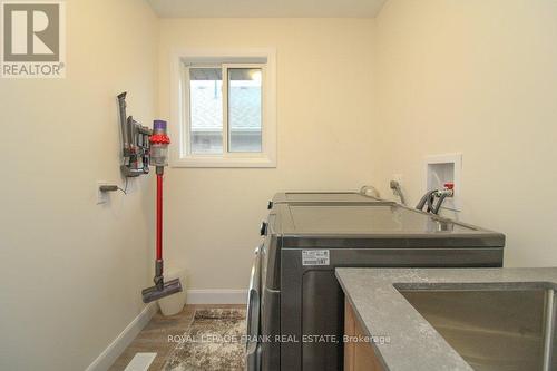 316 Mullighan Gardens, Peterborough (Northcrest), ON - Indoor Photo Showing Laundry Room