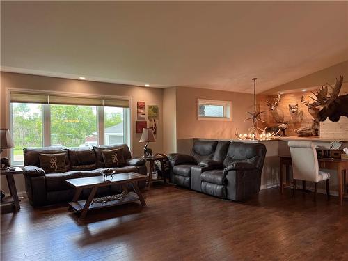 Brandon, Manitoba - Indoor Photo Showing Living Room