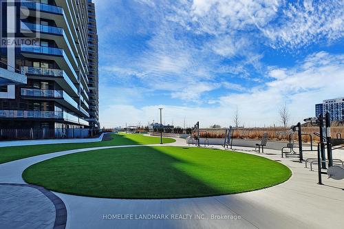 614 - 85 Oneida Crescent, Richmond Hill, ON - Outdoor With Balcony