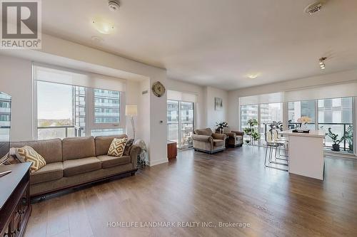 614 - 85 Oneida Crescent, Richmond Hill, ON - Indoor Photo Showing Living Room